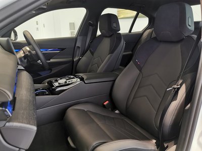 2025 BMW 5 SERIES thumbnail 50