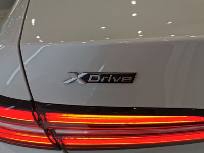 2025 BMW 5 SERIES thumbnail 13