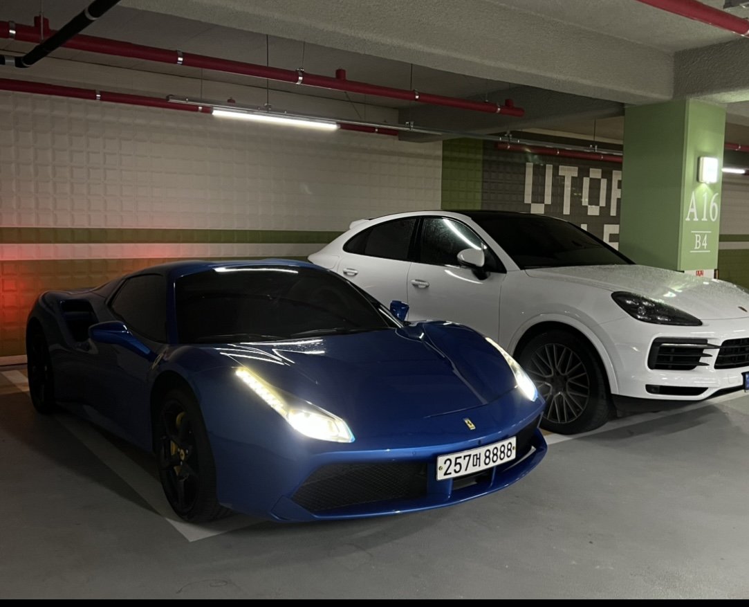 FERRARI 488 SPIDER - View 1