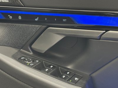 2024 BMW 5 SERIES TOURING — миниатюра 18
