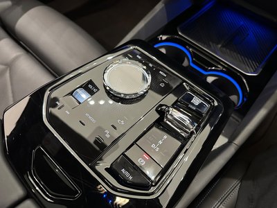 2024 BMW 5 SERIES TOURING — миниатюра 28