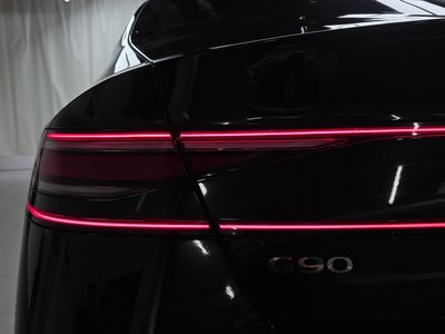 2022 Genesis G90 — фото 10