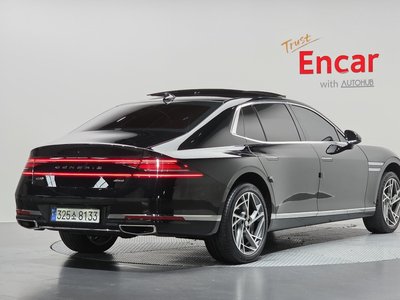 2022 Genesis G90 — фото 3