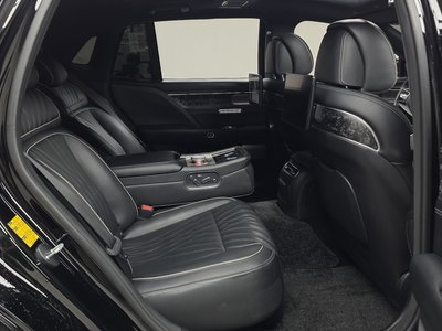 2022 Genesis G90 (RS4) — миниатюра 16