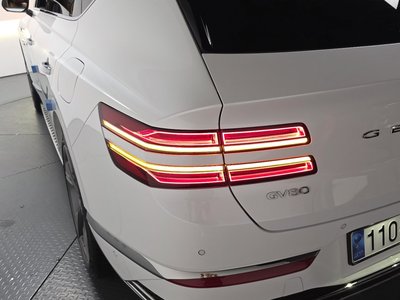 GENESIS GV80 - 10