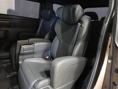 TOYOTA ALPHARD - 7
