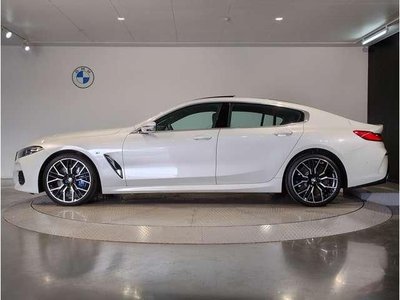 BMW 8 SERIES - 6