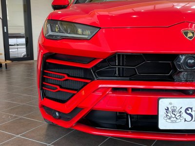 LAMBORGHINI URUS - 7