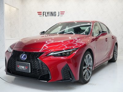 2022 Lexus IS — миниатюра 2