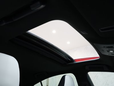 2022 Lexus IS — миниатюра 40