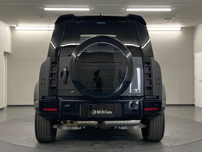 LAND ROVER DEFENDER - 8