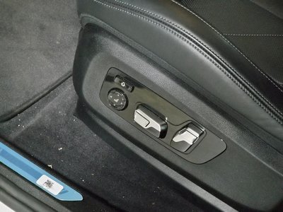 2025 BMW XM 缩略图 17