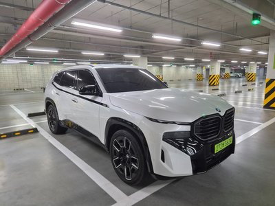 2025 BMW XM photo 8