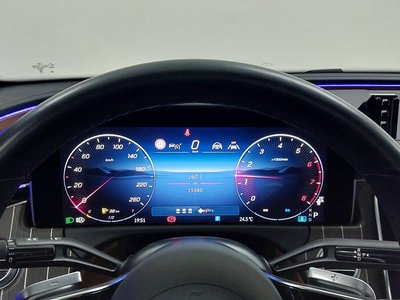 MERCEDES-BENZ E-CLASS - 8