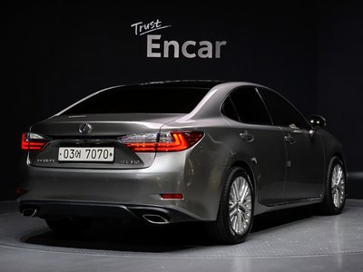 LEXUS ES - 3