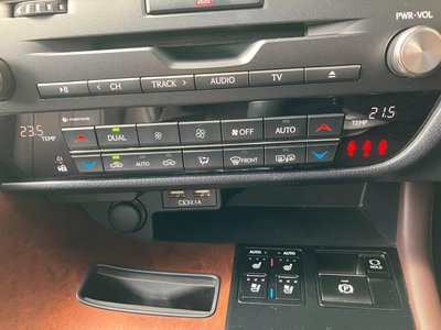 2021 Lexus RX — миниатюра 19