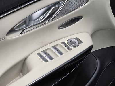 2024 Genesis GV70 — миниатюра 22