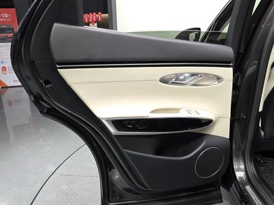 2024 Genesis GV70 — миниатюра 15