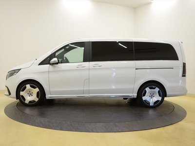2025 Mercedes-BENZ V-CLASS 照片 3