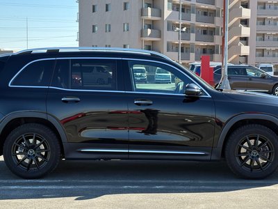 MERCEDES-BENZ GLB - 4