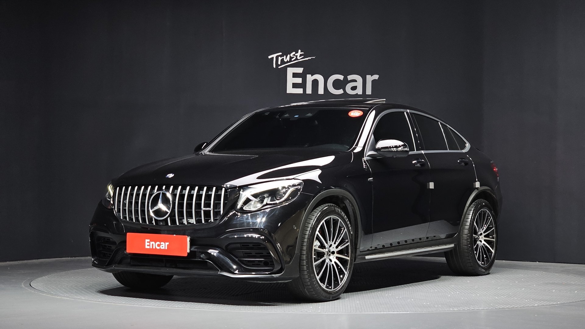 MERCEDES-BENZ GLC - View 1