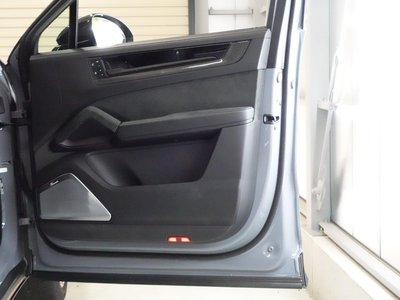 2025 Porsche CAYENNE 照片 7