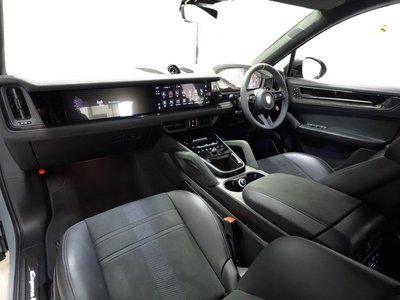 2025 Porsche CAYENNE 缩略图 15