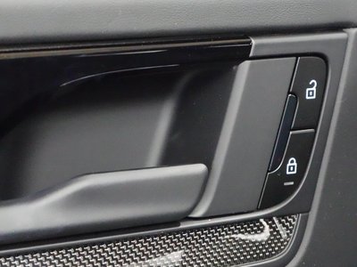 2025 Porsche CAYENNE 缩略图 21