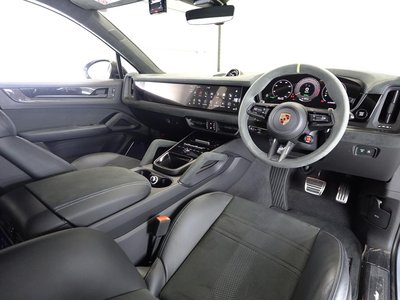 2025 Porsche CAYENNE 照片 4