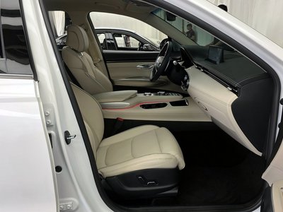صورة مصغرة 17 لـ 2023 Genesis GV70