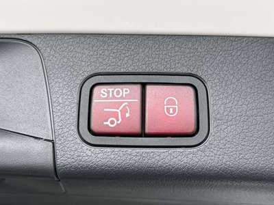 2024 Mercedes-BENZ GLB — миниатюра 35