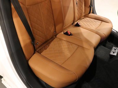 AUDI A8 - 7