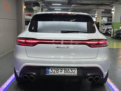PORSCHE MACAN - 6