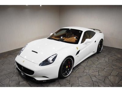 FERRARI CALIFORNIA - 6