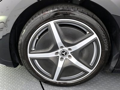 MERCEDES-BENZ EQE - 7