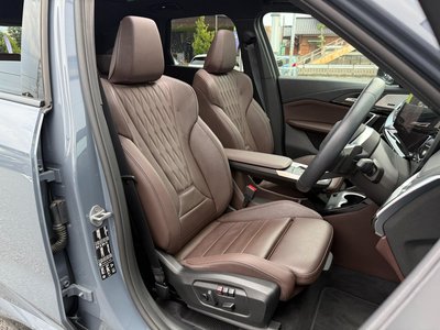 2025 BMW X1 photo 9