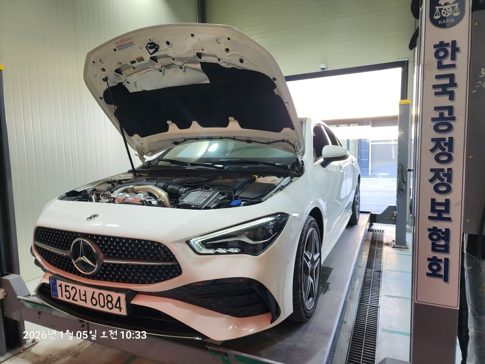 MERCEDES-BENZ CLA - View 1