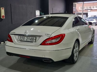 MERCEDES-BENZ CLS - 4