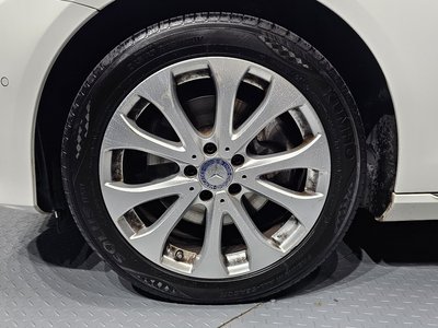 MERCEDES-BENZ E-CLASS - 6