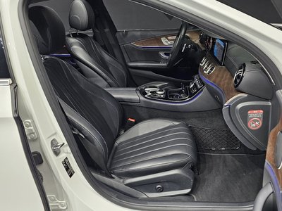 MERCEDES-BENZ E-CLASS - 10