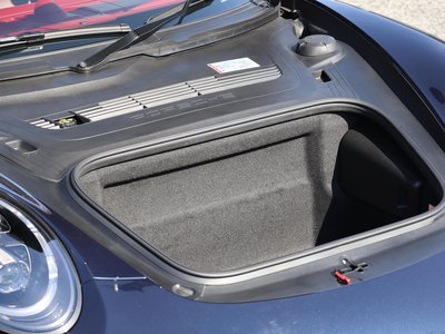 PORSCHE 911 - 9