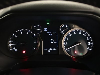 TOYOTA LAND CRUISER PRADO - 7