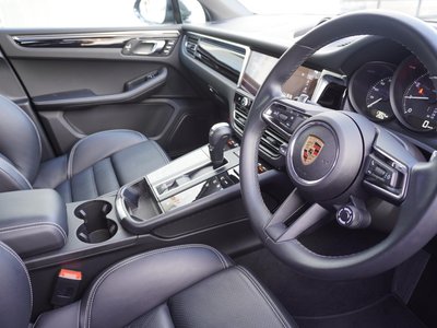 صورة مصغرة 14 لـ 2024 Porsche MACAN
