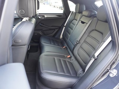 صورة مصغرة 42 لـ 2024 Porsche MACAN