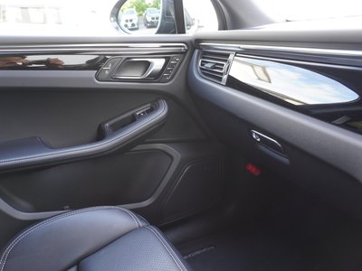 صورة مصغرة 31 لـ 2024 Porsche MACAN