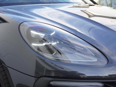 صورة 8 لـ 2024 Porsche MACAN