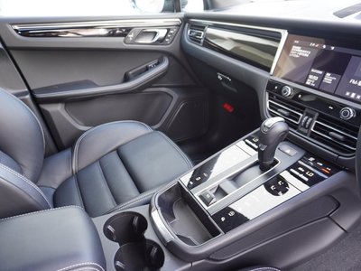 صورة مصغرة 17 لـ 2024 Porsche MACAN