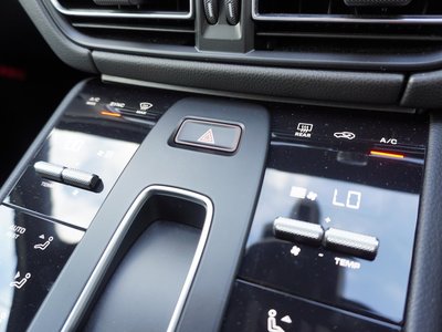 صورة مصغرة 24 لـ 2024 Porsche MACAN