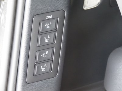 صورة مصغرة 37 لـ 2023 Toyota VELLFIRE