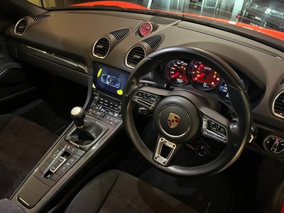 2020 Porsche 718 photo 8